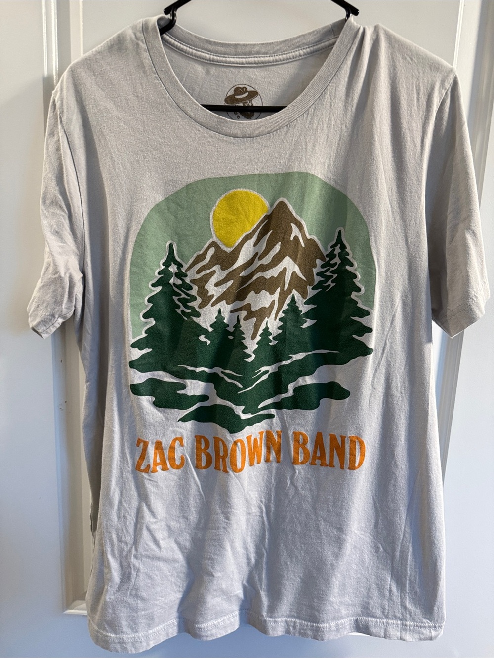 🥳 5 for $25 BUNDLE Zac Brown Band Concert Tee